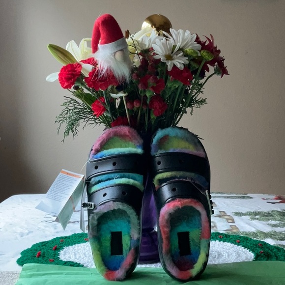 🌈 CROCS CLASSIC COZZZY SPRAY DYE SANDALS 🌈 NWT 🌈 - Picture 3 of 16